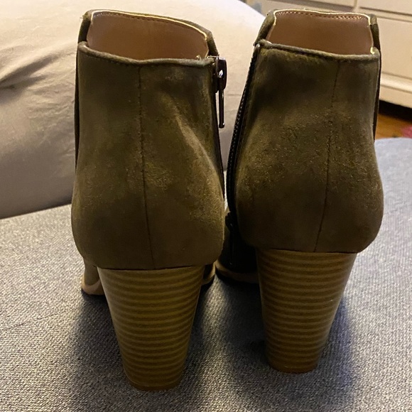 Olive green ankle boots - Picture 4 of 6